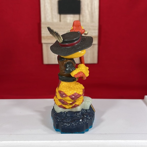 BUNDLE OF SKYLANDERS “SWAP FORCE TEAM” Action Characters - Picture 11 of 17